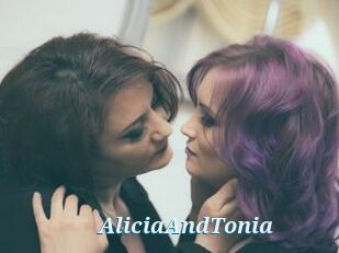 AliciaAndTonia